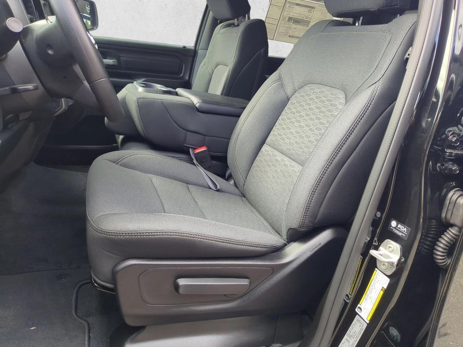 2026 Ram 1500 Express photo 4