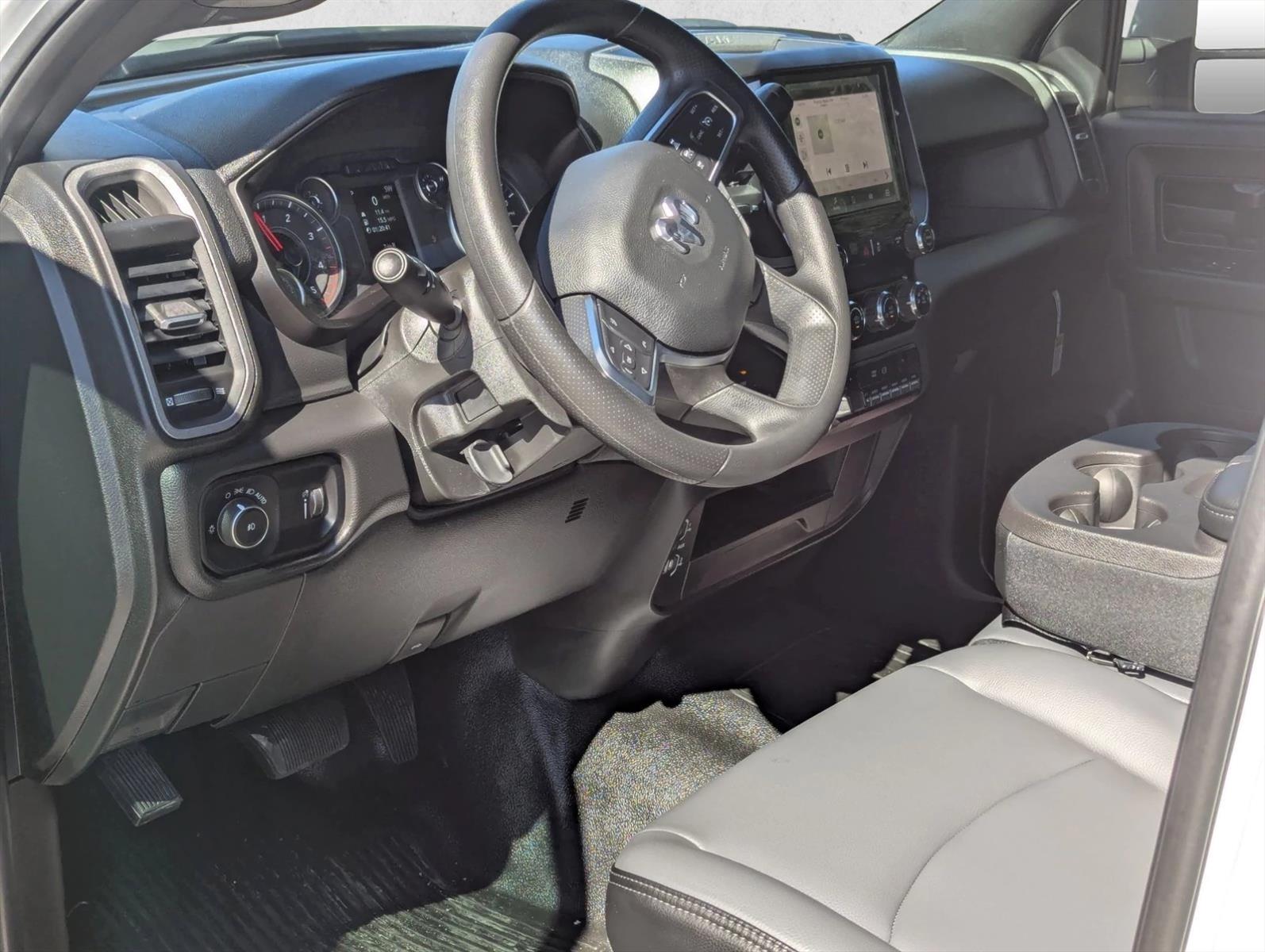 2026 Ram 3500 Tradesman photo 3