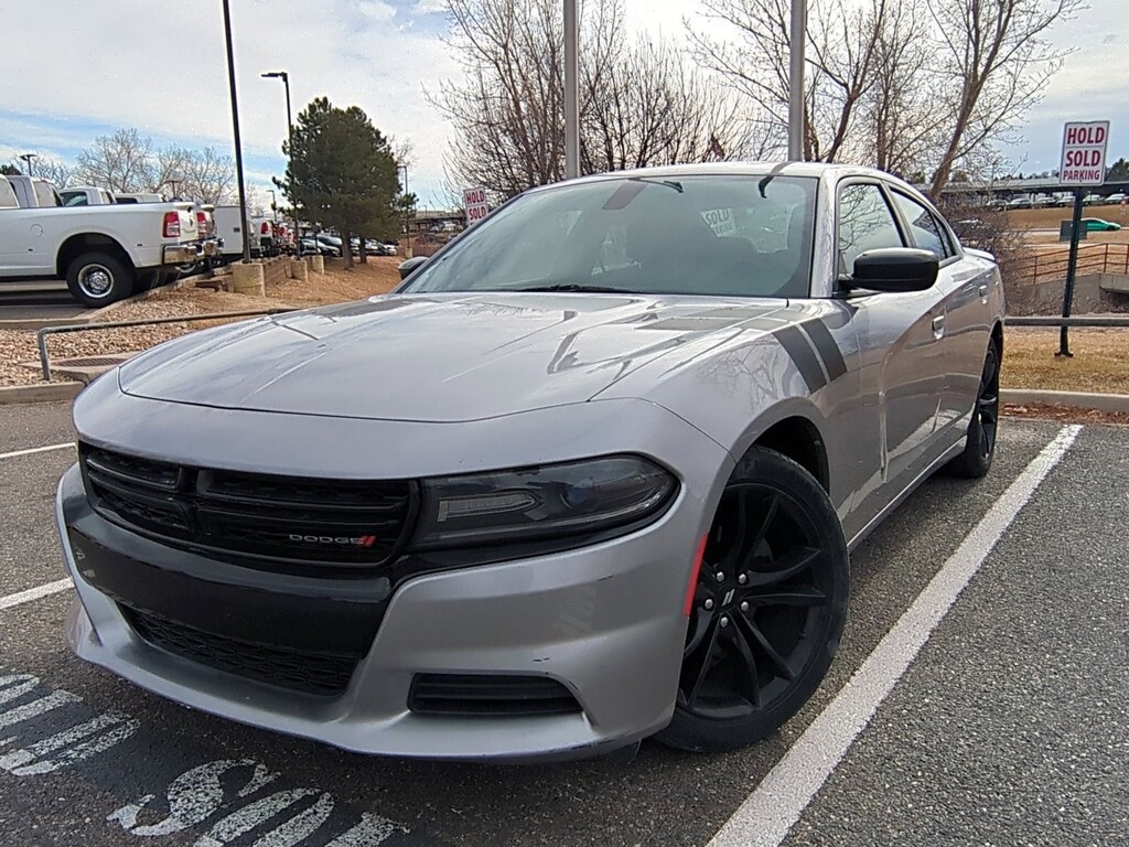 Used 2017 Dodge Charger SE 4dr Car