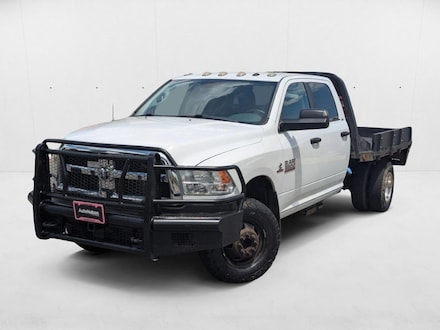 2017 Ram 3500 Chassis Cab SLT Crew Cab Chassis-Cab