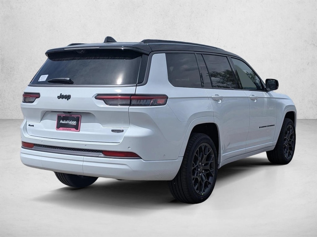 New 2026 Jeep Grand Cherokee L Summit SUV