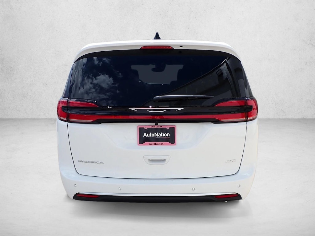 New 2027 Chrysler Pacifica Select Van Passenger Van