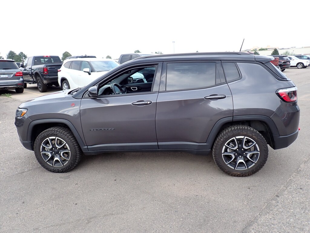 Used 2024 Jeep Compass Trailhawk Sport Utility