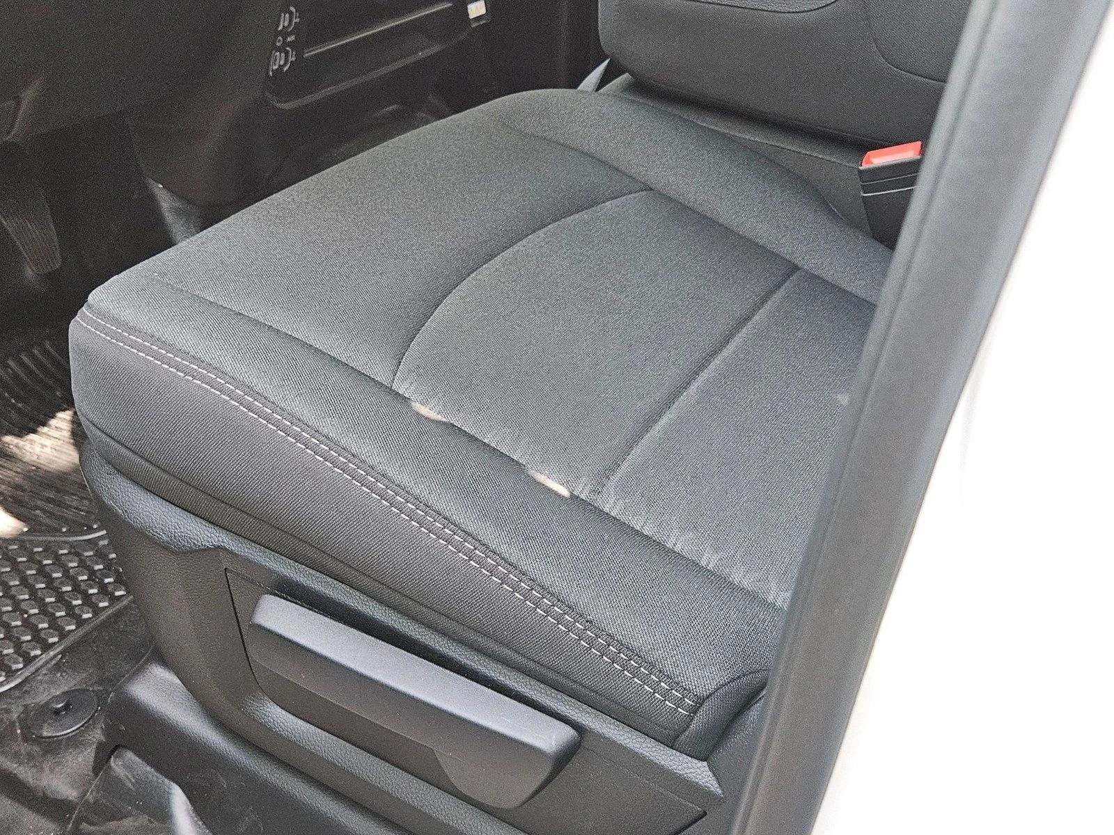 2025 Ram 3500 Tradesman photo 4