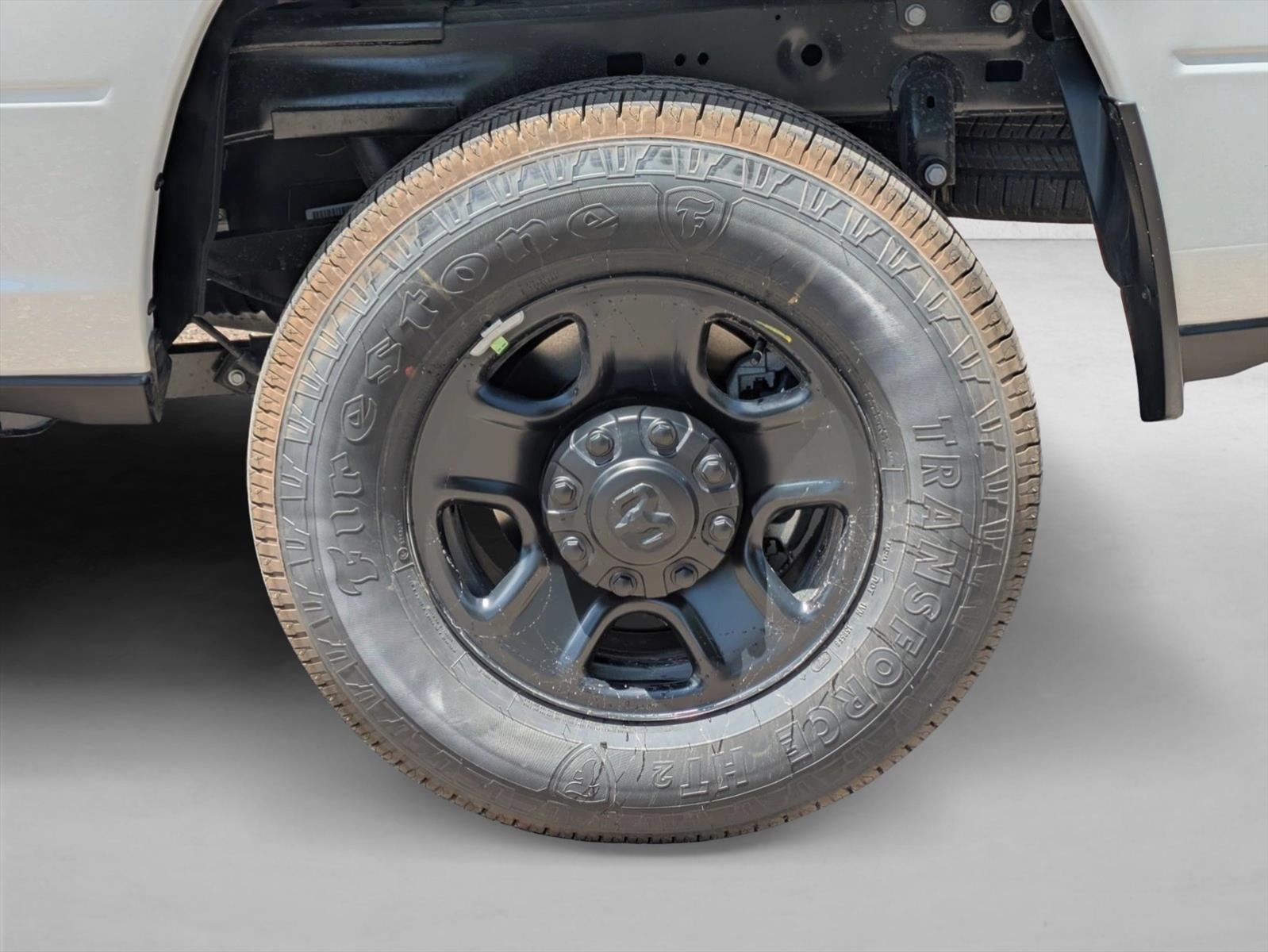 2025 RAM 2500 Tradesman - Photo 10