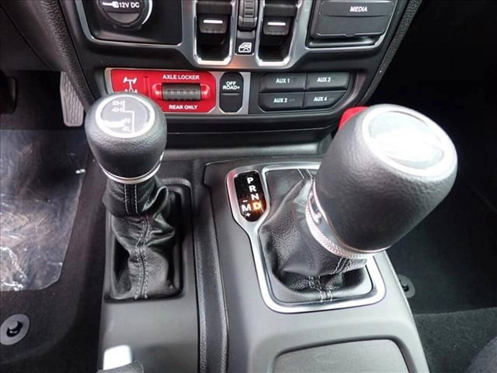 2025 Jeep Gladiator Willys - Photo 22