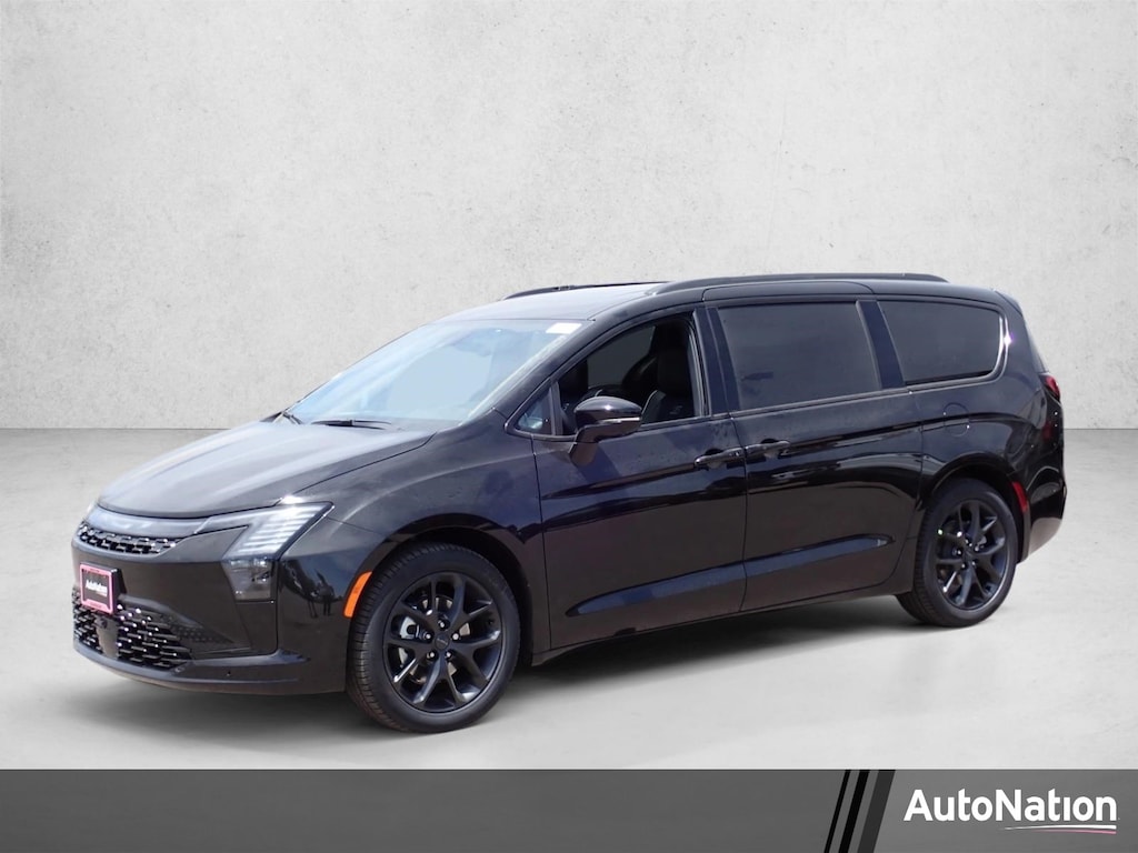 New 2027 Chrysler Pacifica Limited Van Passenger Van