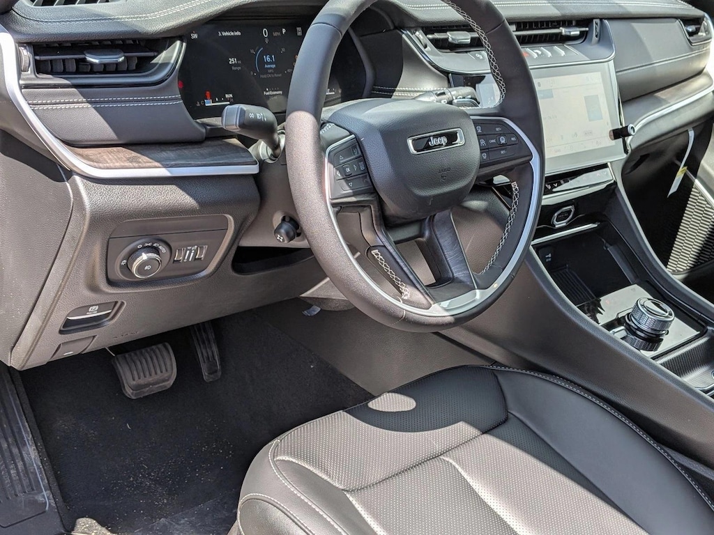 New 2026 Jeep Grand Cherokee Limited Reserve SUV