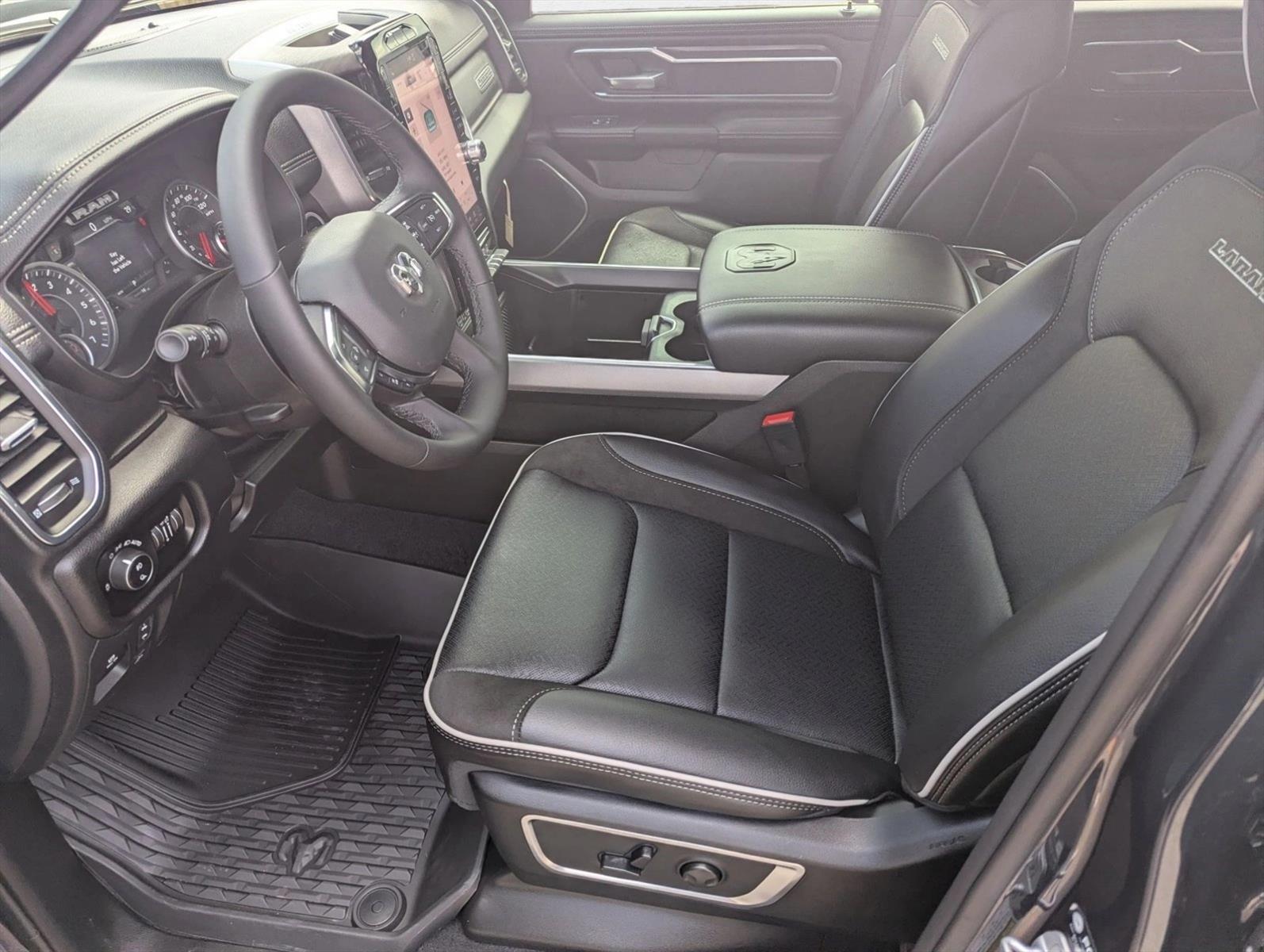 2026 Ram 1500 Laramie photo 4