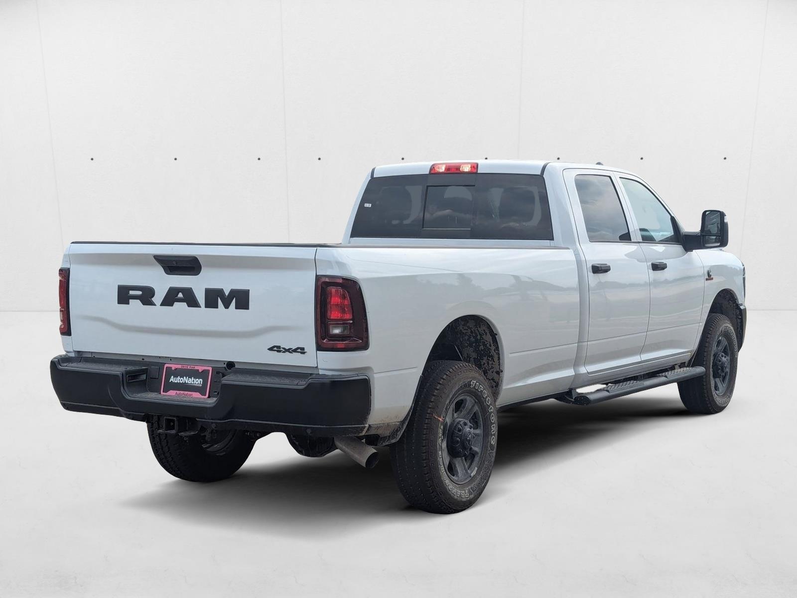 2026 Ram 3500 Tradesman photo 2