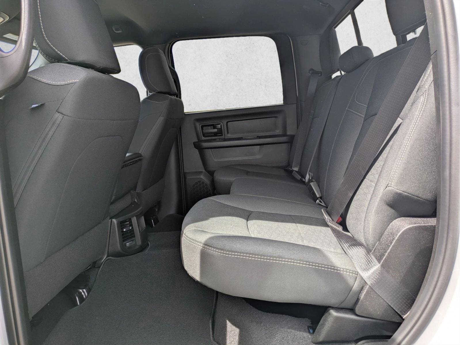 2025 RAM 2500 Tradesman - Photo 15