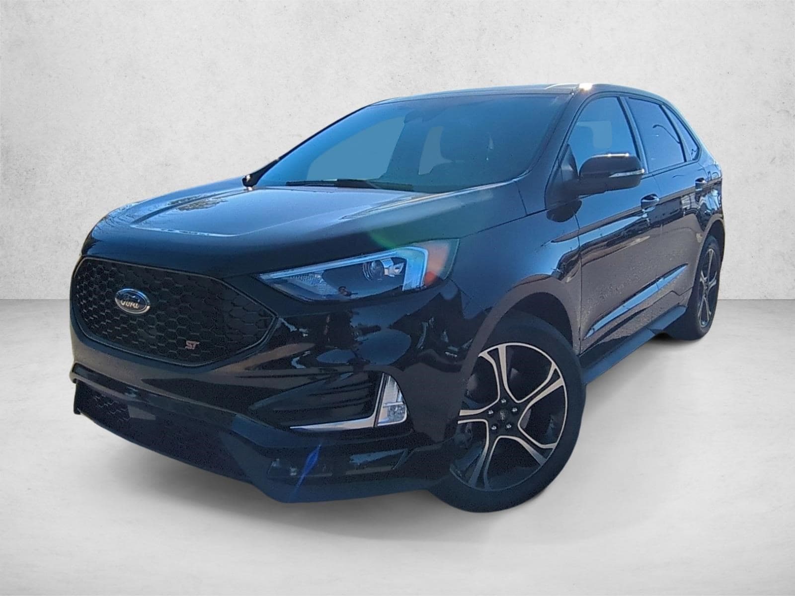 2020 Ford Edge ST's photo