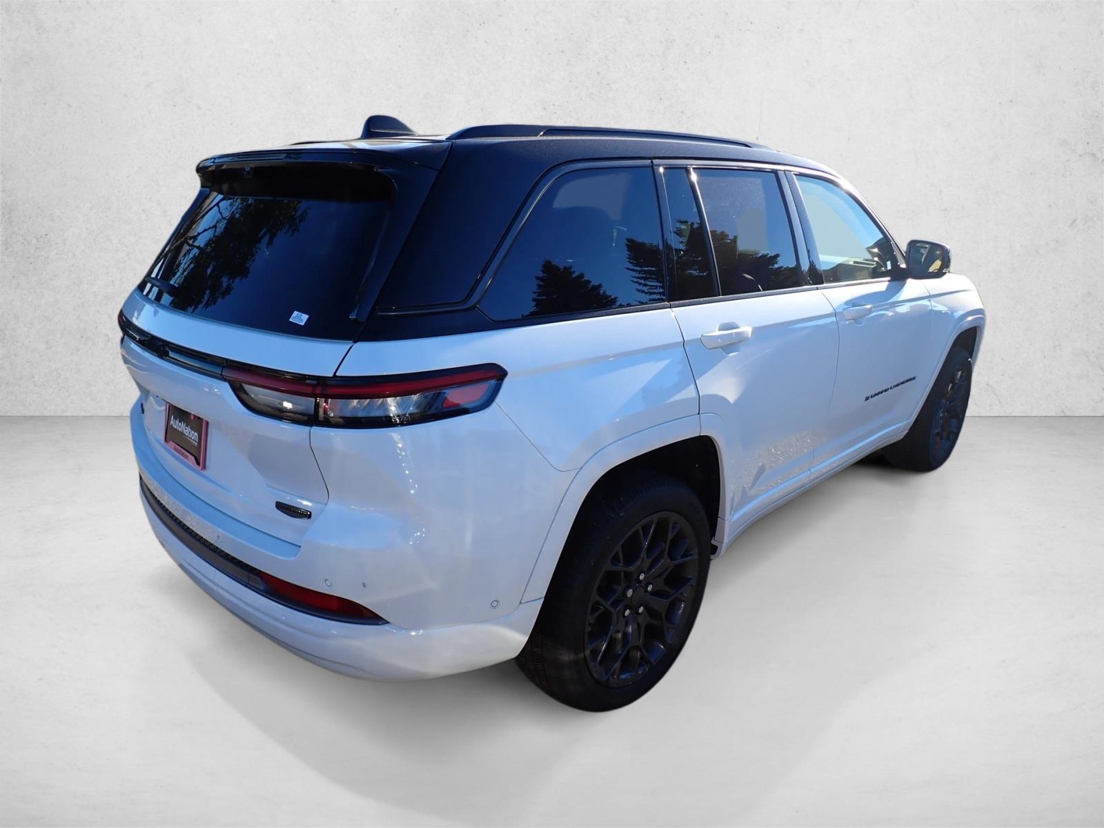 New 2026 Jeep Grand Cherokee Summit SUV