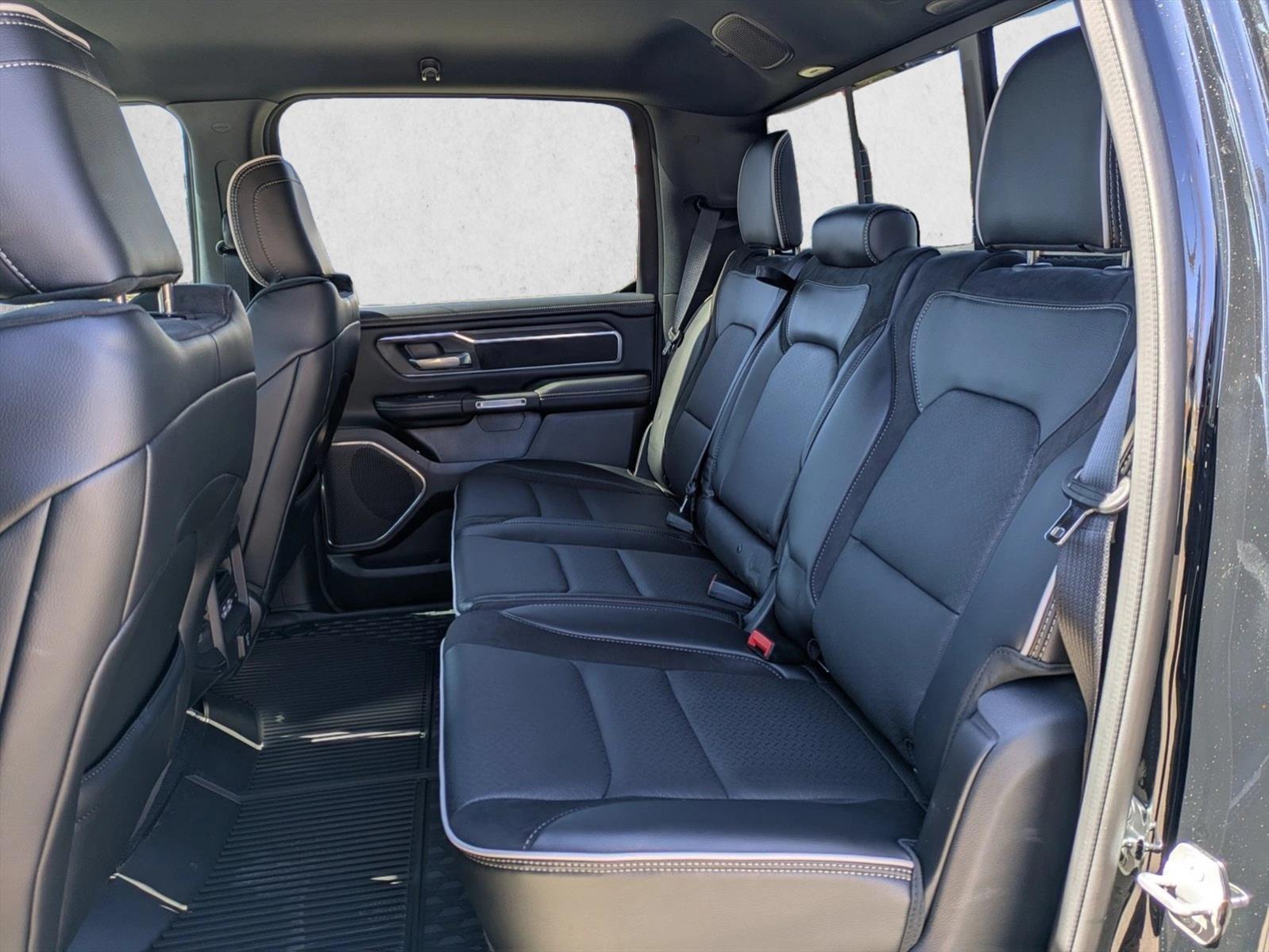 2025 RAM 1500 Laramie - Photo 16