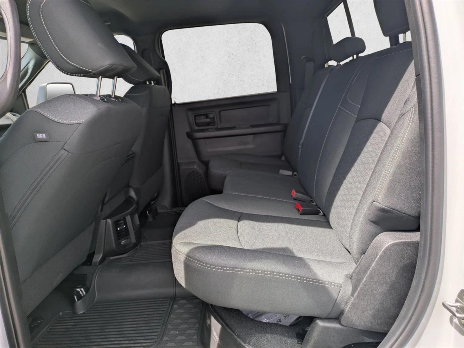 2025 RAM 2500 Tradesman - Photo 15