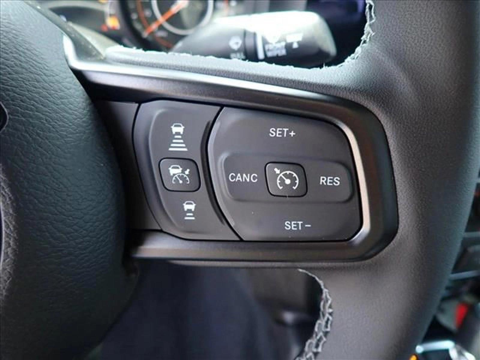 2025 Jeep Gladiator Willys - Photo 13