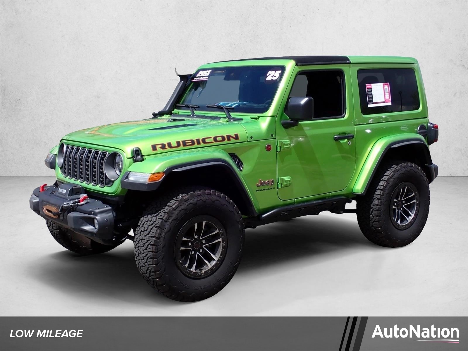 2025 Jeep Wrangler Rubicon X's photo