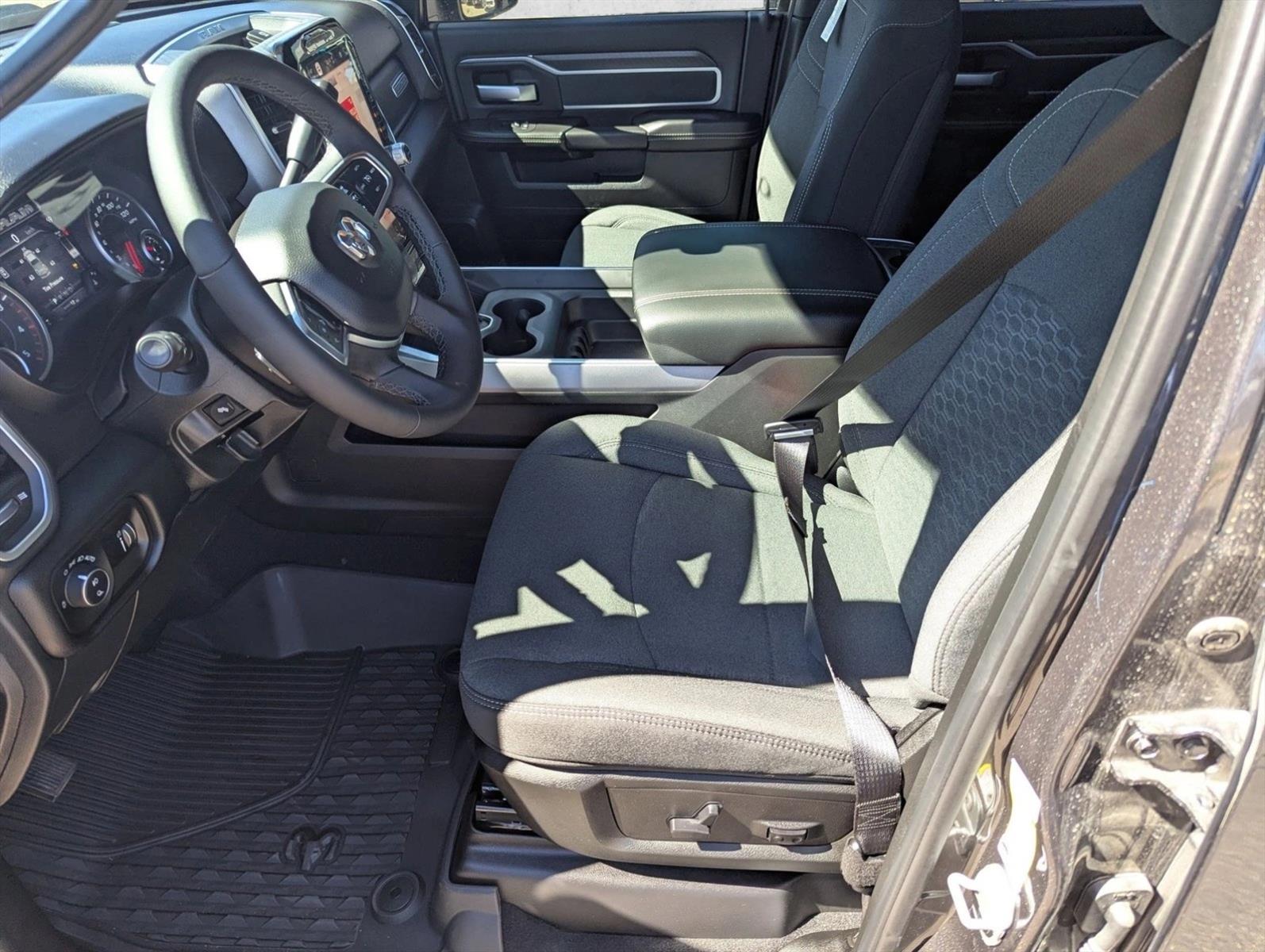 2026 Ram 2500 Big Horn photo 3