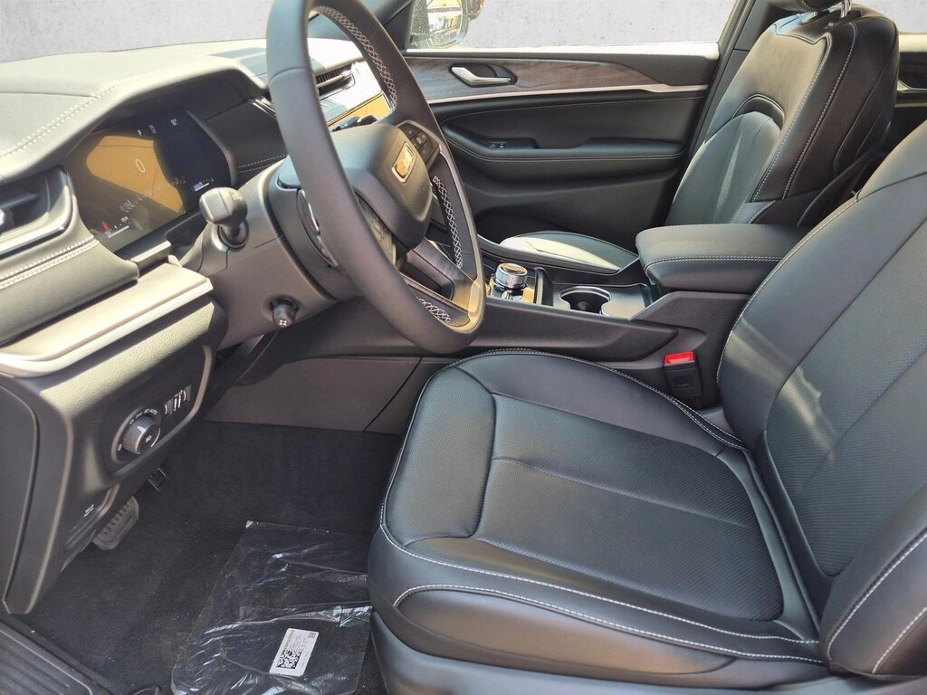 New 2026 Jeep Grand Cherokee L Limited Reserve SUV