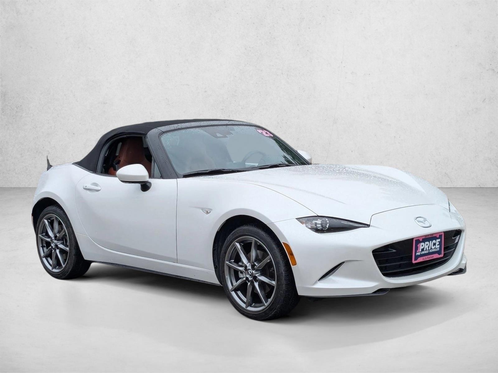 2023 Mazda MX-5 Miata Miata Grand Touring photo 3