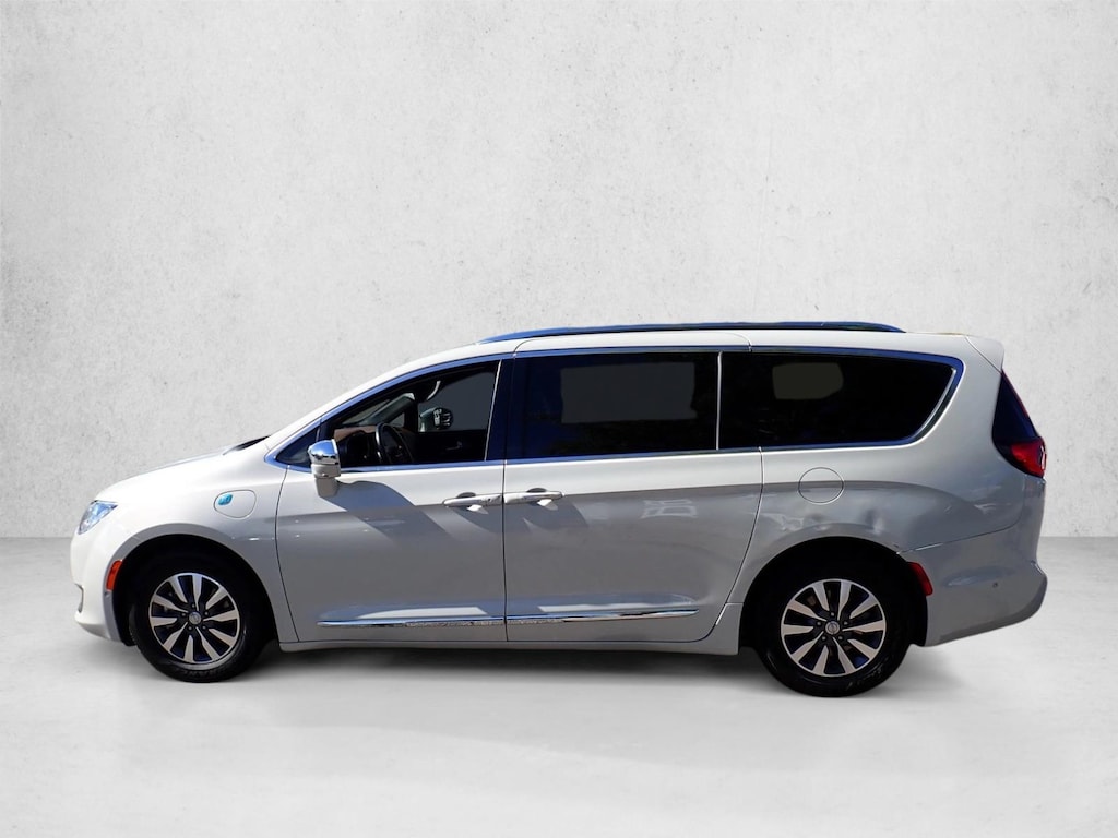 Used 2020 Chrysler Pacifica Hybrid Limited Mini-van Passenger