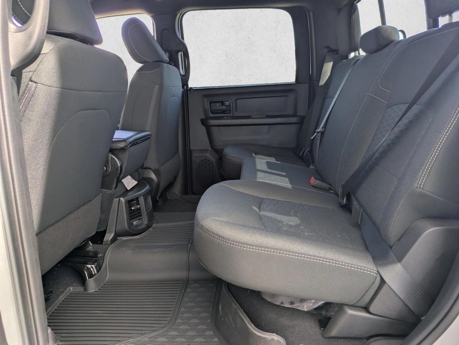 2026 RAM 2500 Tradesman - Photo 10