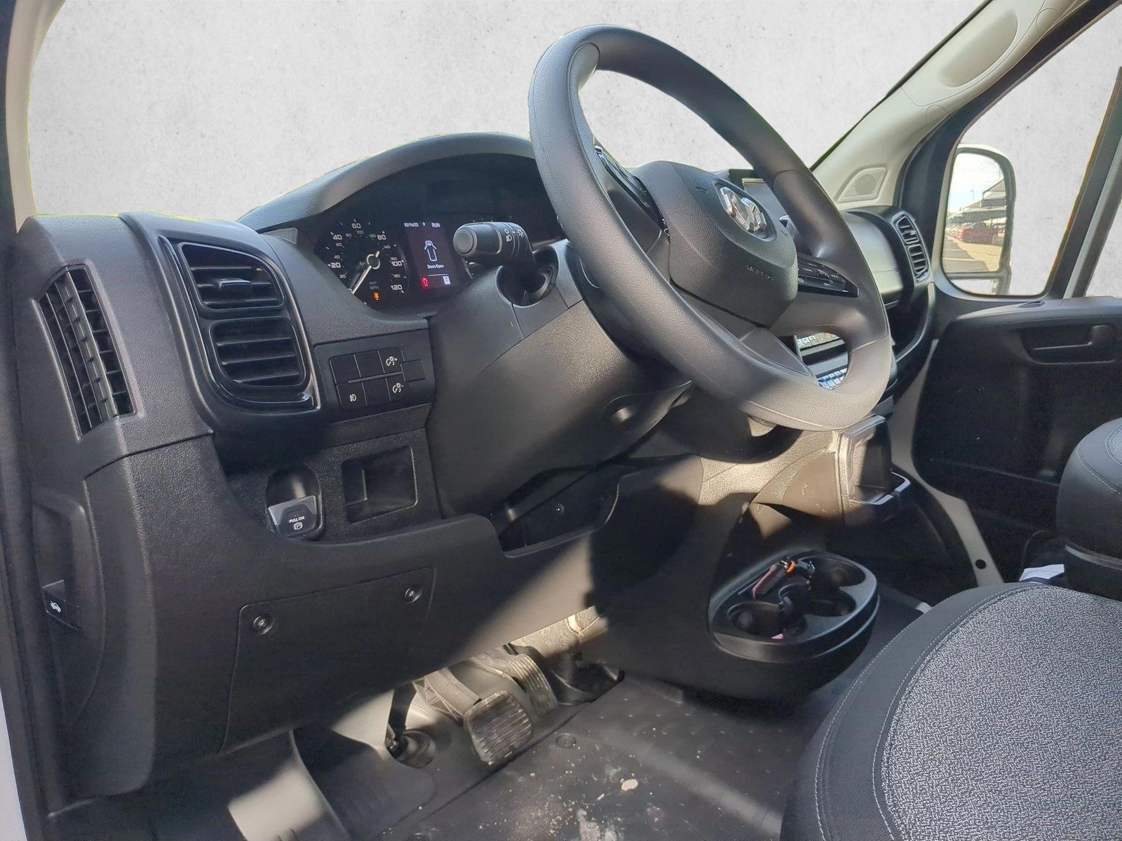 2026 Ram ProMaster 2500 photo 2