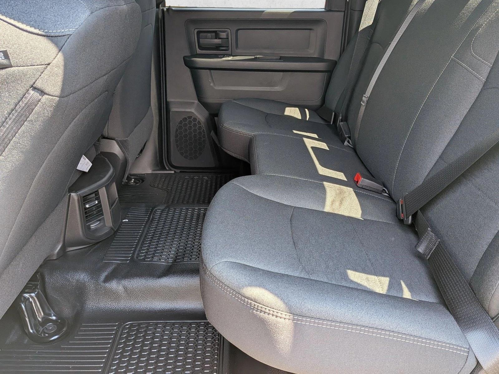 2026 RAM 2500 Tradesman - Photo 14