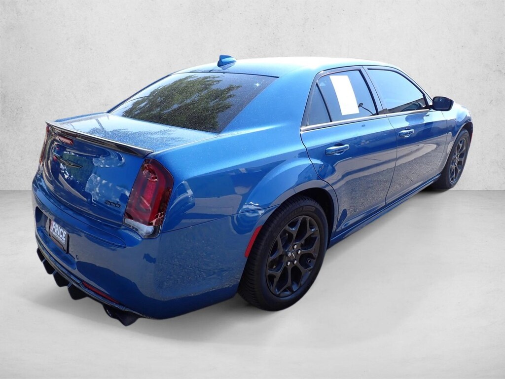 Used 2022 Chrysler 300 Touring L 4dr Car