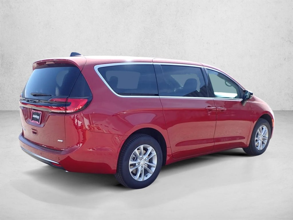 New 2027 Chrysler Pacifica Select Van Passenger Van