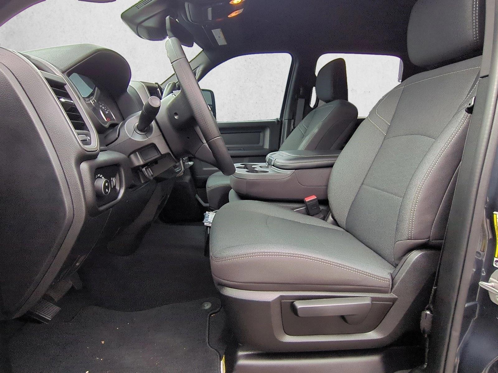 2026 Ram 2500 Tradesman photo 4