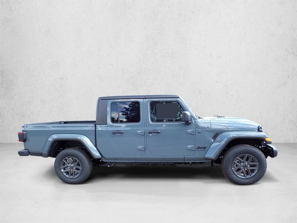 New 2026 Jeep Gladiator Sport S Truck Crew Cab