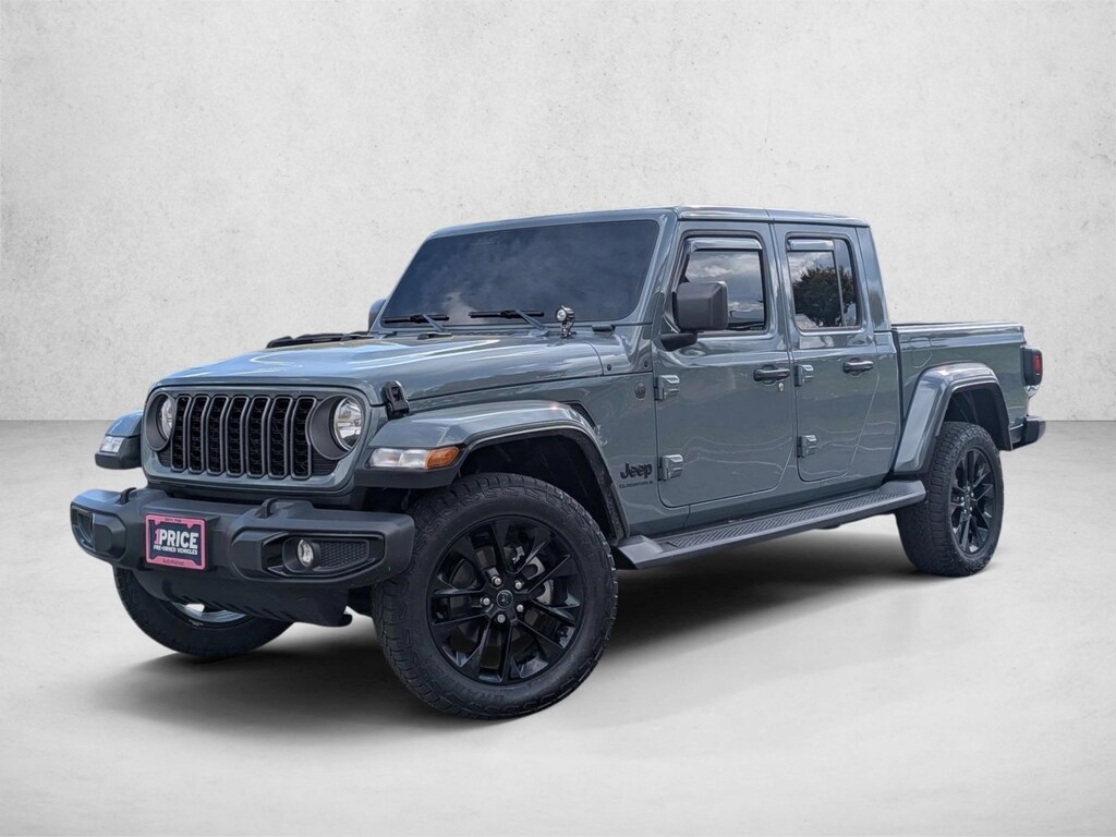 Used 2025 Jeep Gladiator Nighthawk Crew Cab Pickup