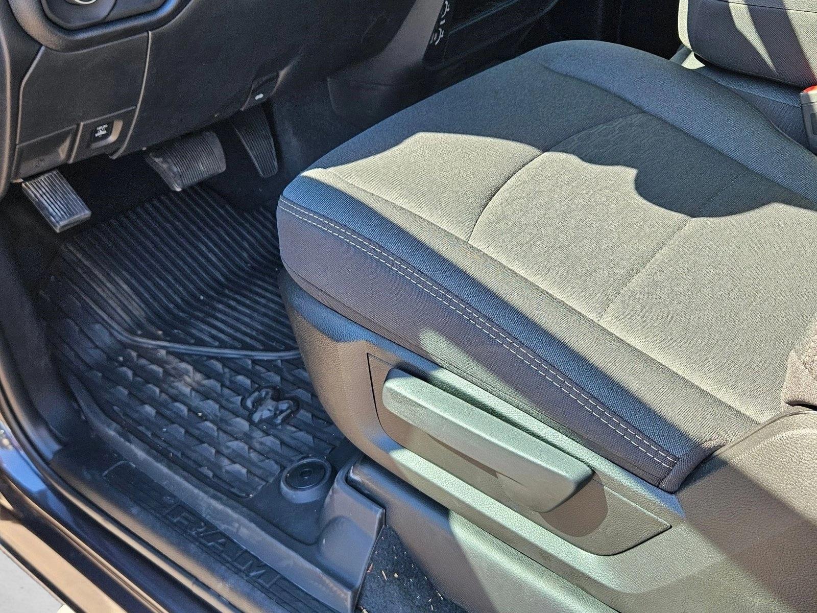 2025 Ram 2500 Tradesman photo 4