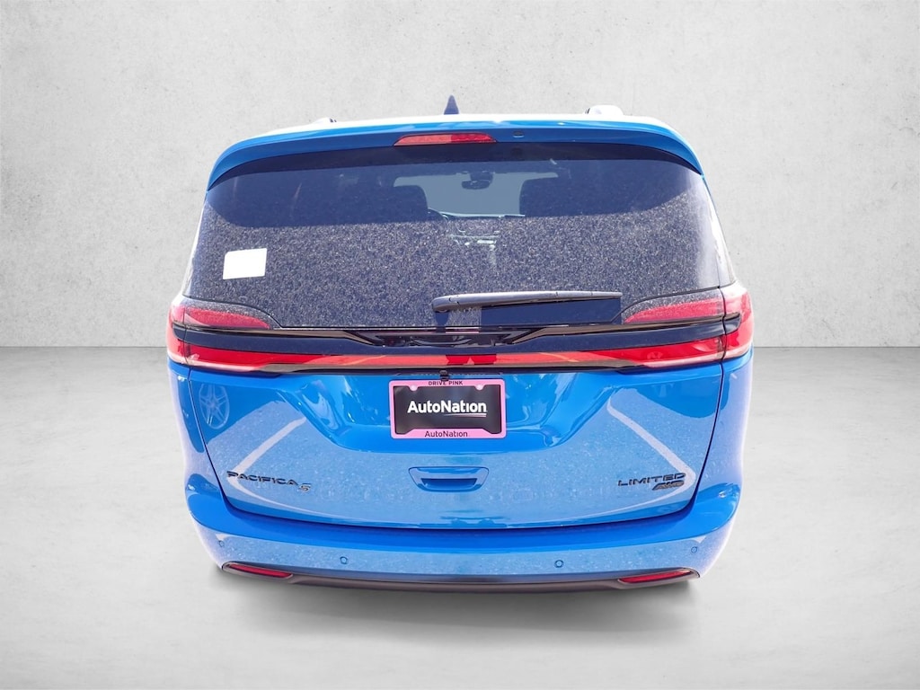New 2027 Chrysler Pacifica Limited Van Passenger Van