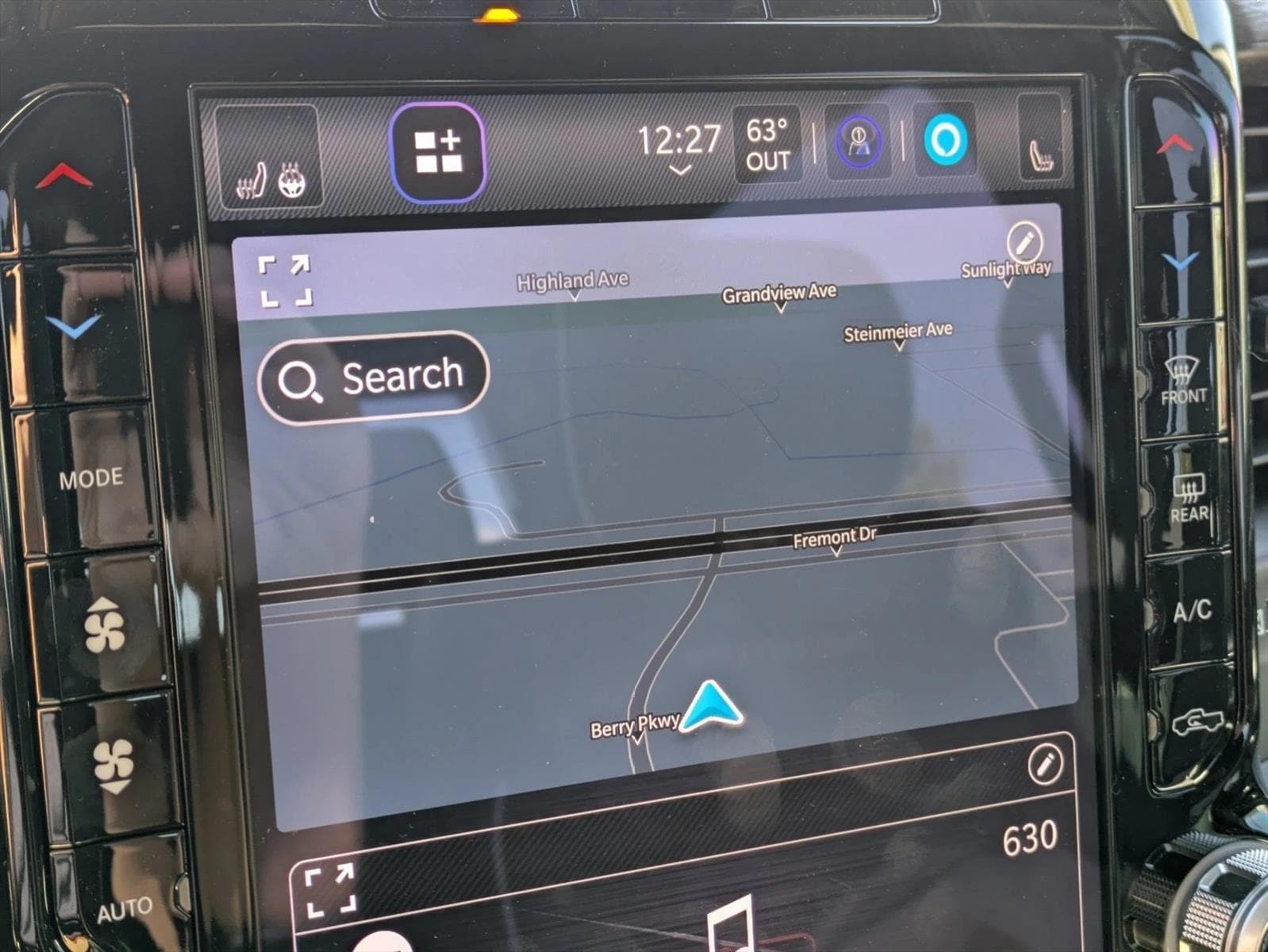 2025 RAM 1500 Laramie - Photo 14