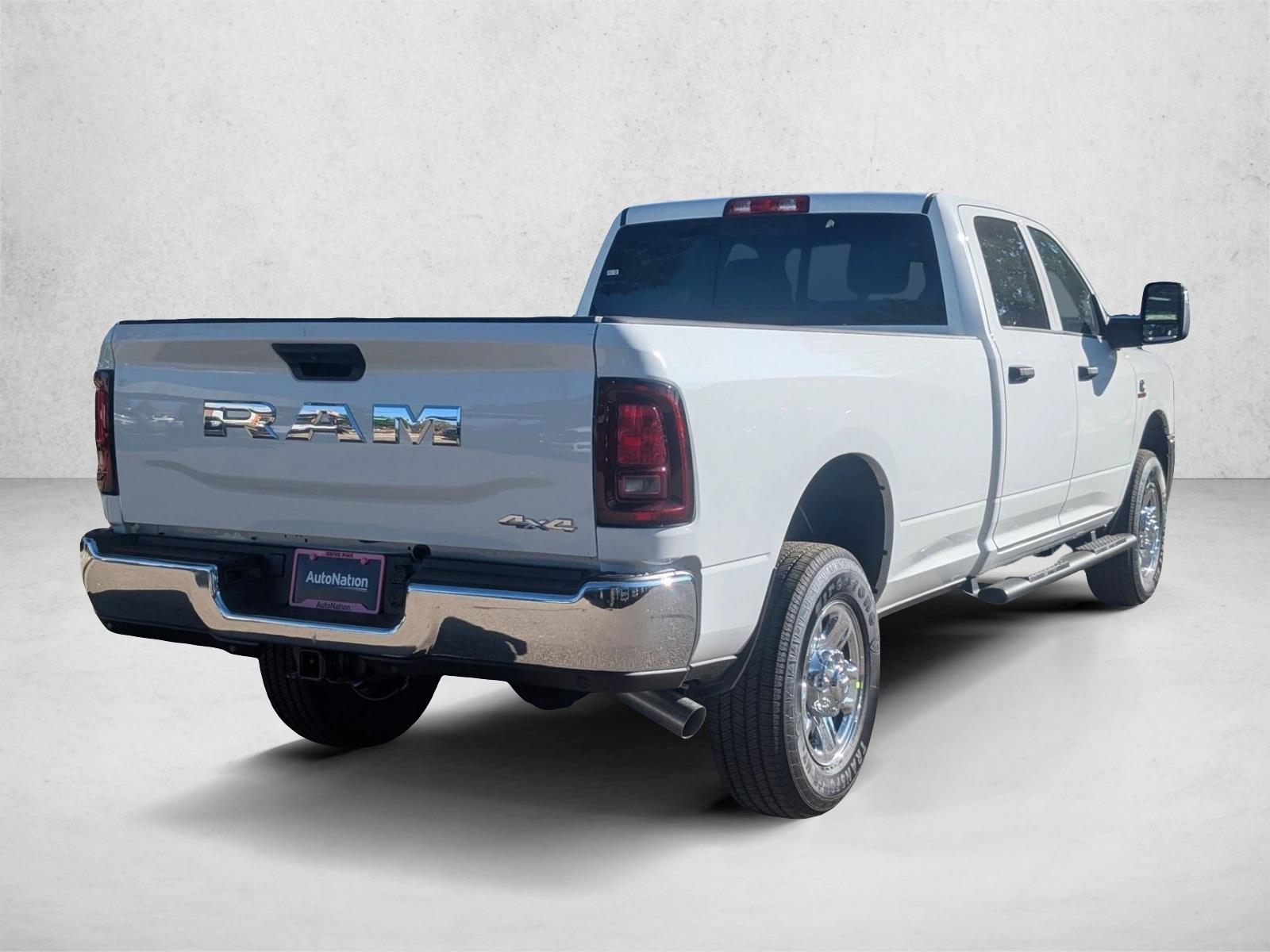 2025 Ram 2500 Tradesman photo 2