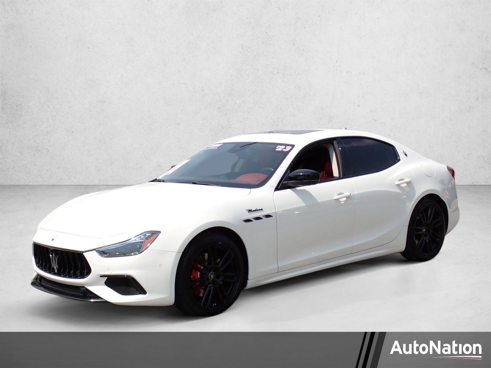 2023 Maserati Ghibli Modena Q4's photo