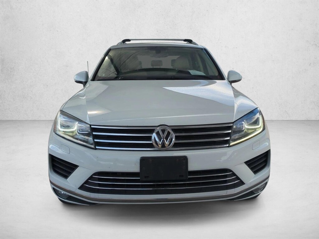 Used 2015 Volkswagen Touareg Sport w/Technology Sport Utility