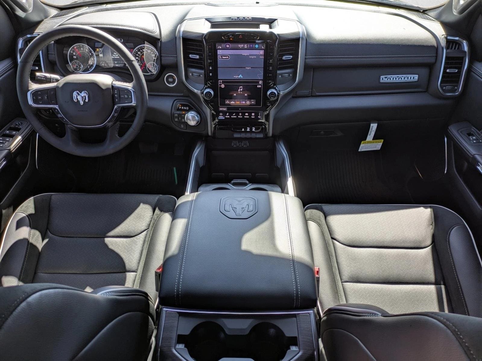 2025 RAM 1500 Laramie - Photo 15