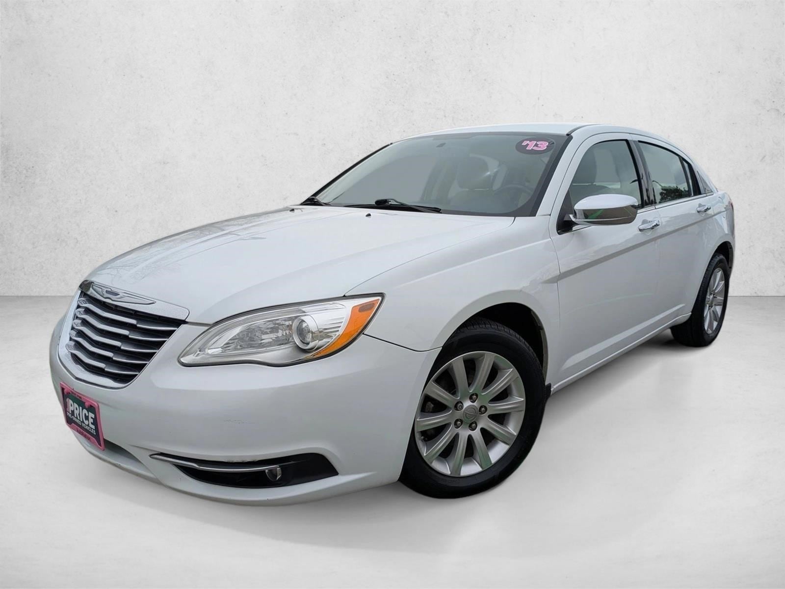 2013 Chrysler 200 Limited