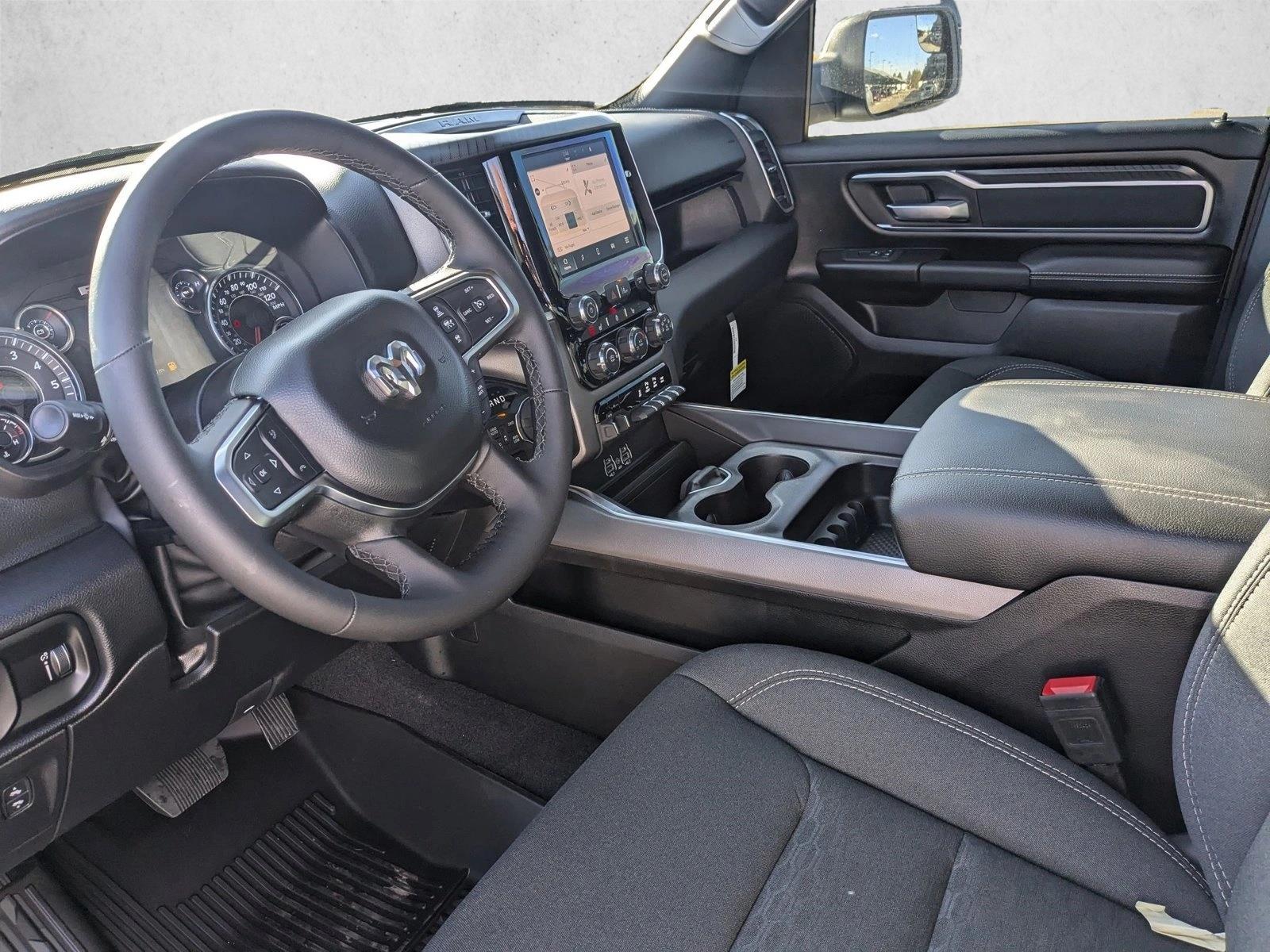 2025 Ram 1500 Big Horn photo 3