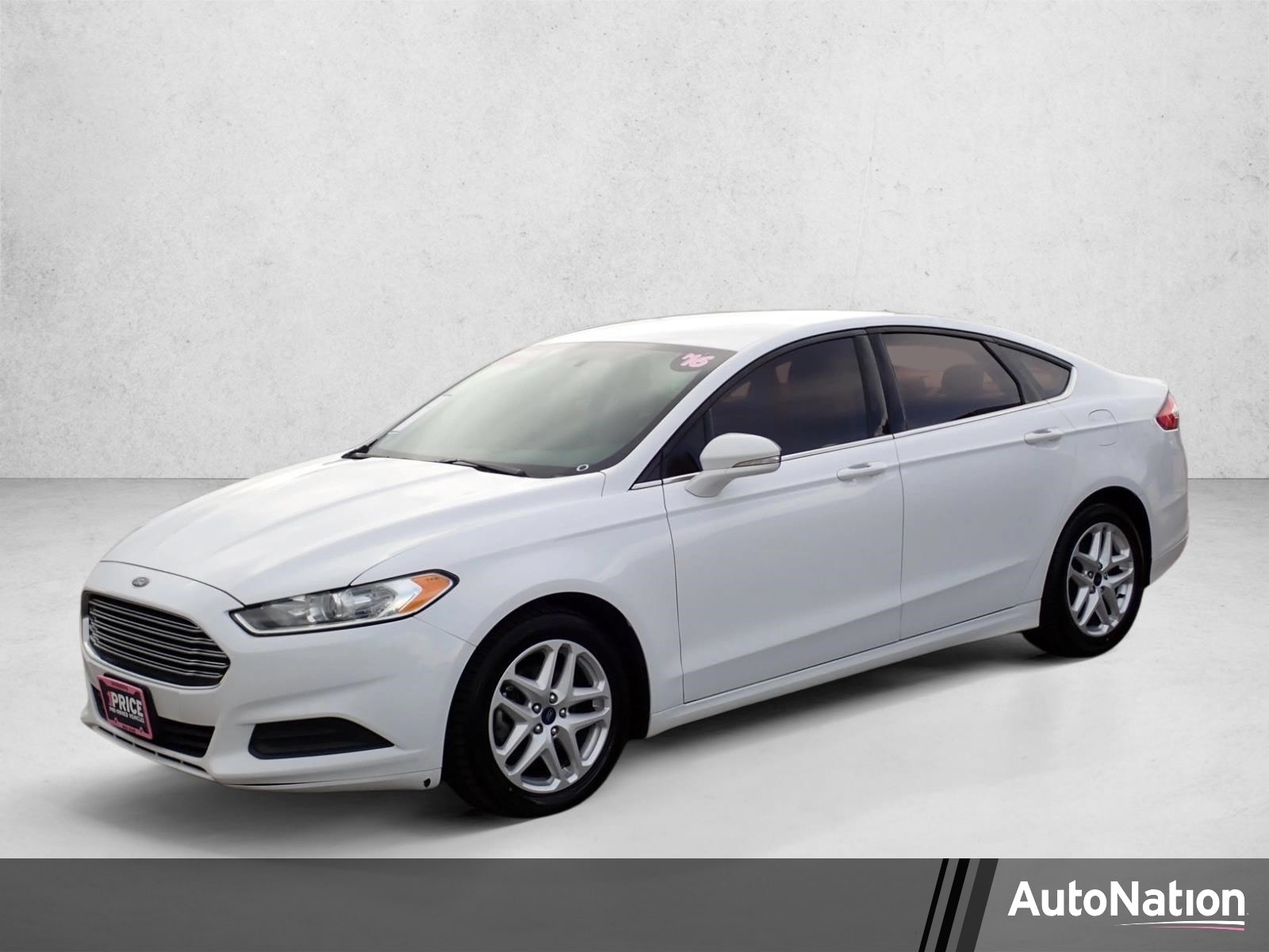 2016 Ford Fusion SE FWD's photo