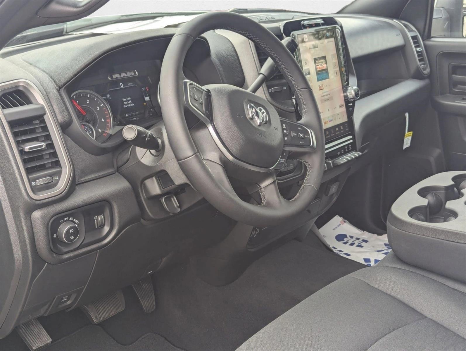 2025 Ram 3500 Tradesman photo 2