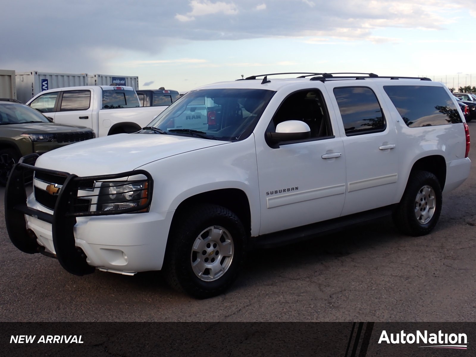 2014 Chevrolet Suburban 4WD 1500 LT's photo