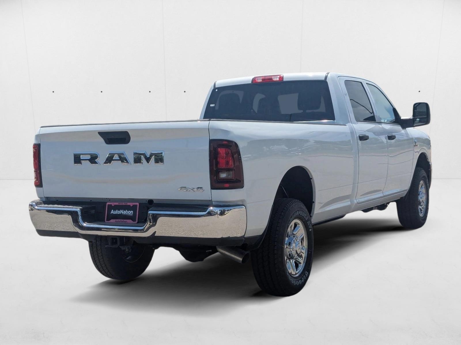 2025 Ram 2500 Tradesman photo 2