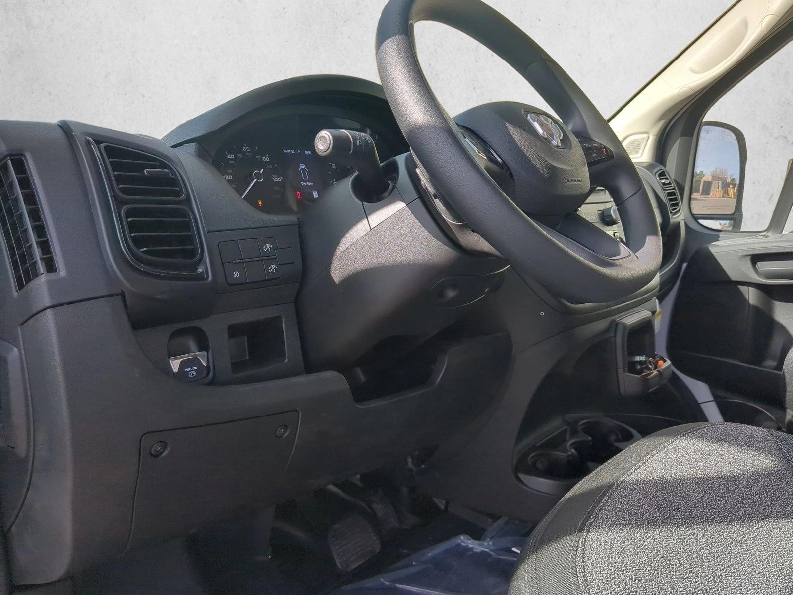 2026 Ram ProMaster 2500 photo 2