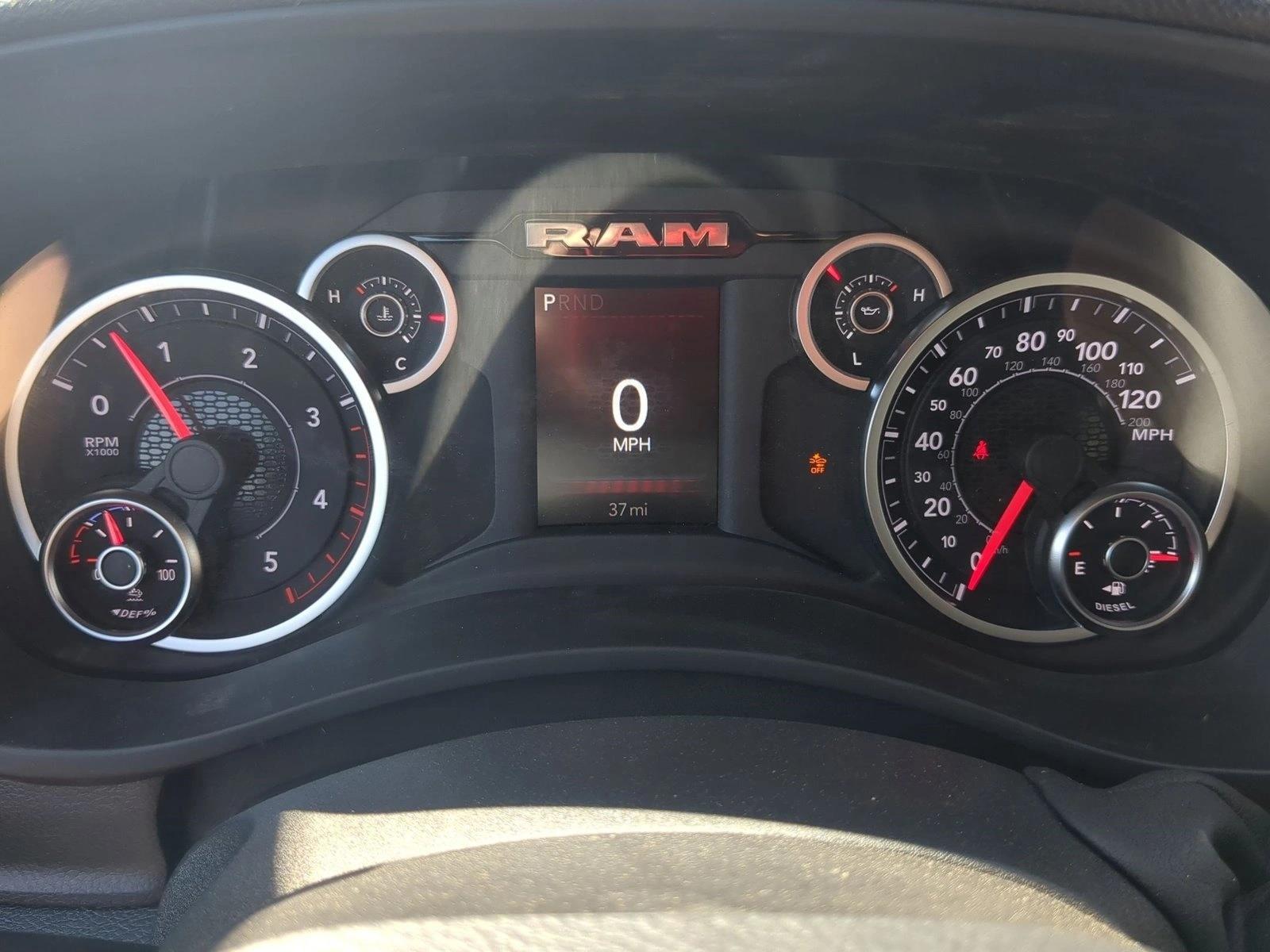 2025 RAM 2500 Tradesman - Photo 11