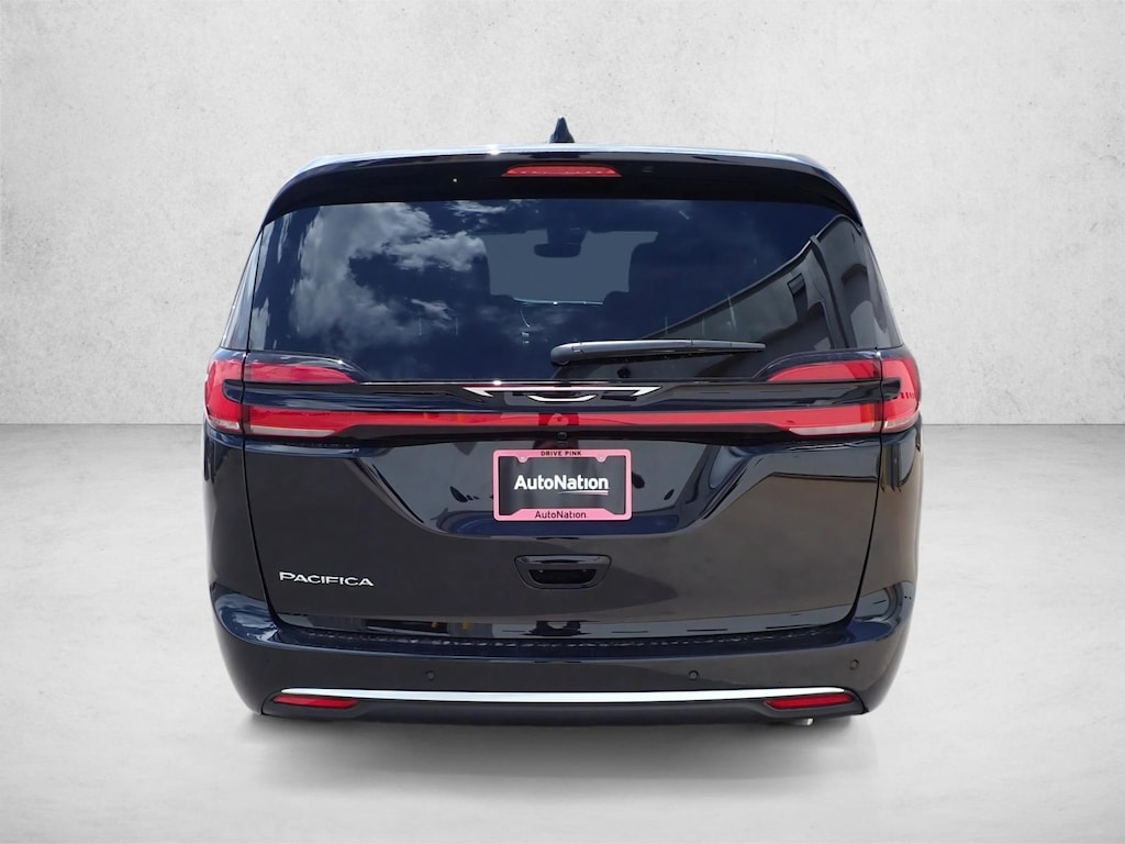 New 2027 Chrysler Pacifica Select Van Passenger Van
