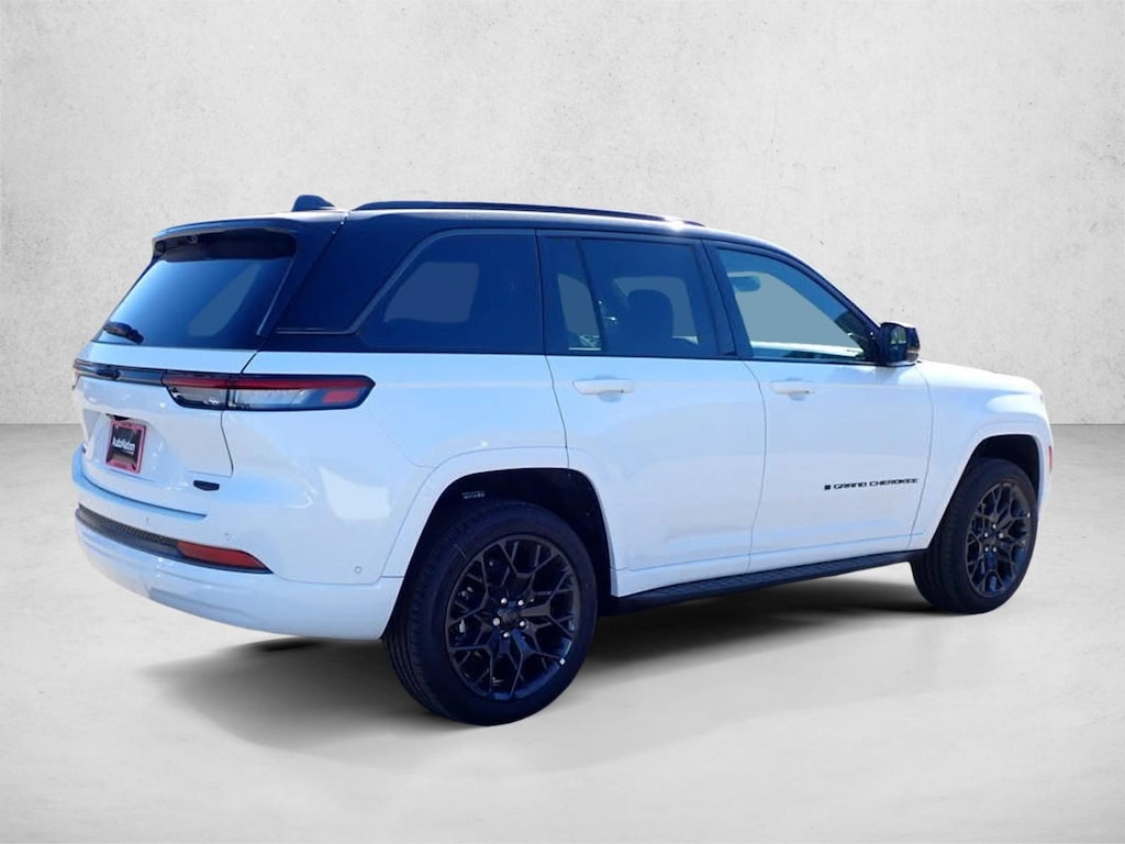 New 2026 Jeep Grand Cherokee Summit SUV